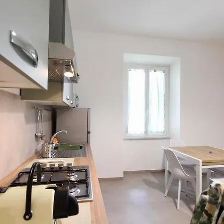 Hc - Olivi Cozy House Near Metro C 아파트 *